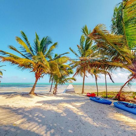 Blue Water Beach Villas San Pedro  Buitenkant foto