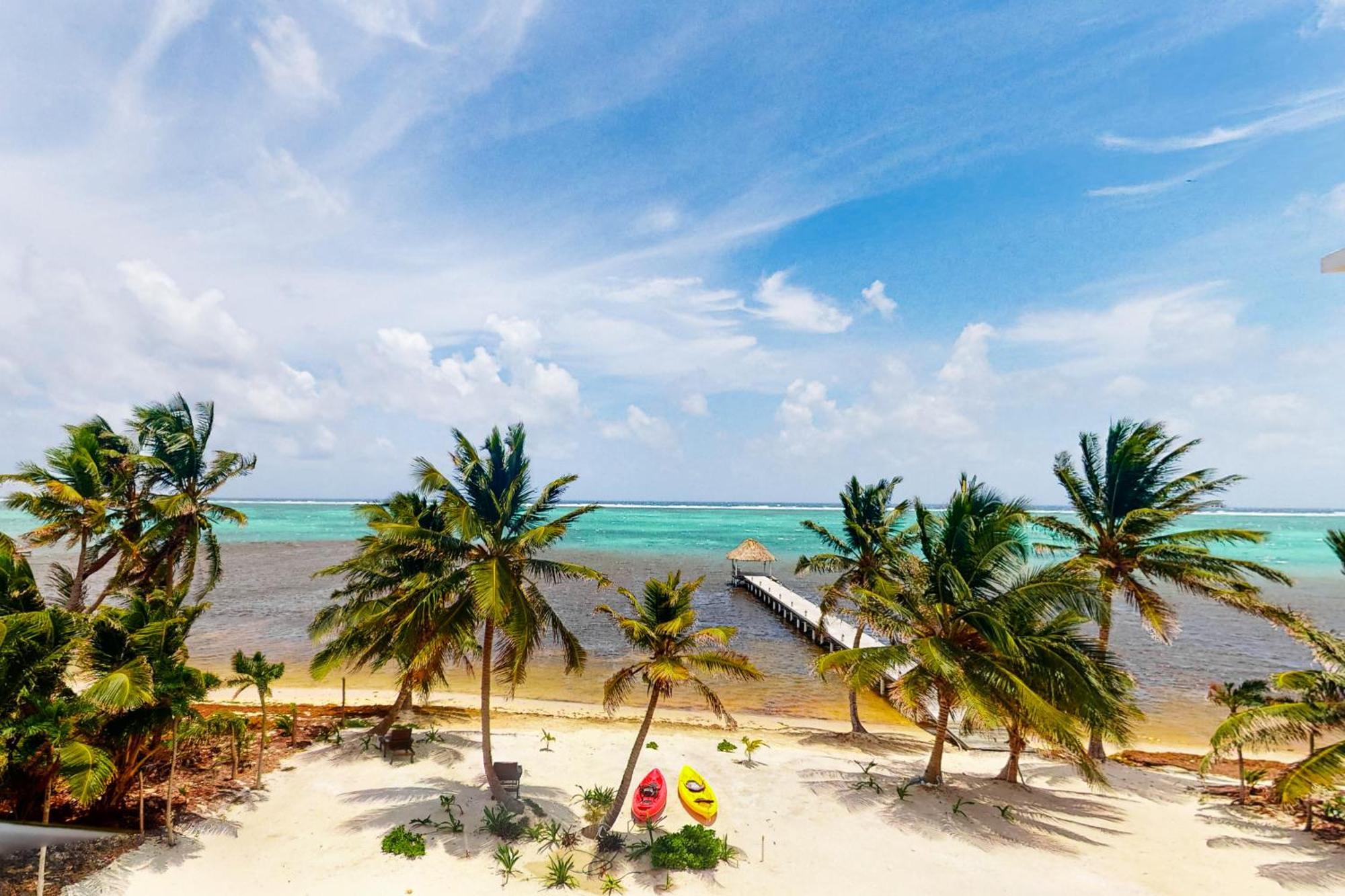 Blue Water Beach Villas San Pedro  Kamer foto