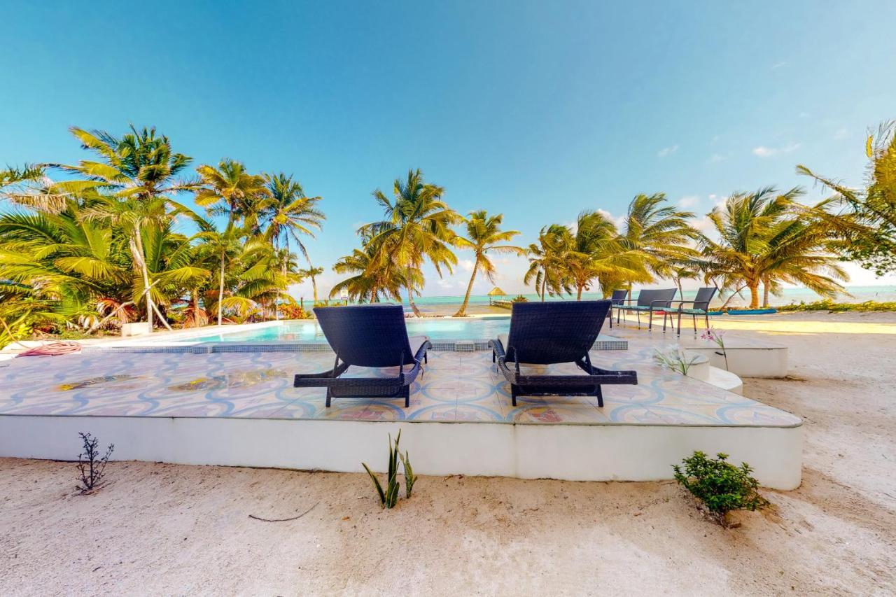 Blue Water Beach Villas San Pedro  Buitenkant foto