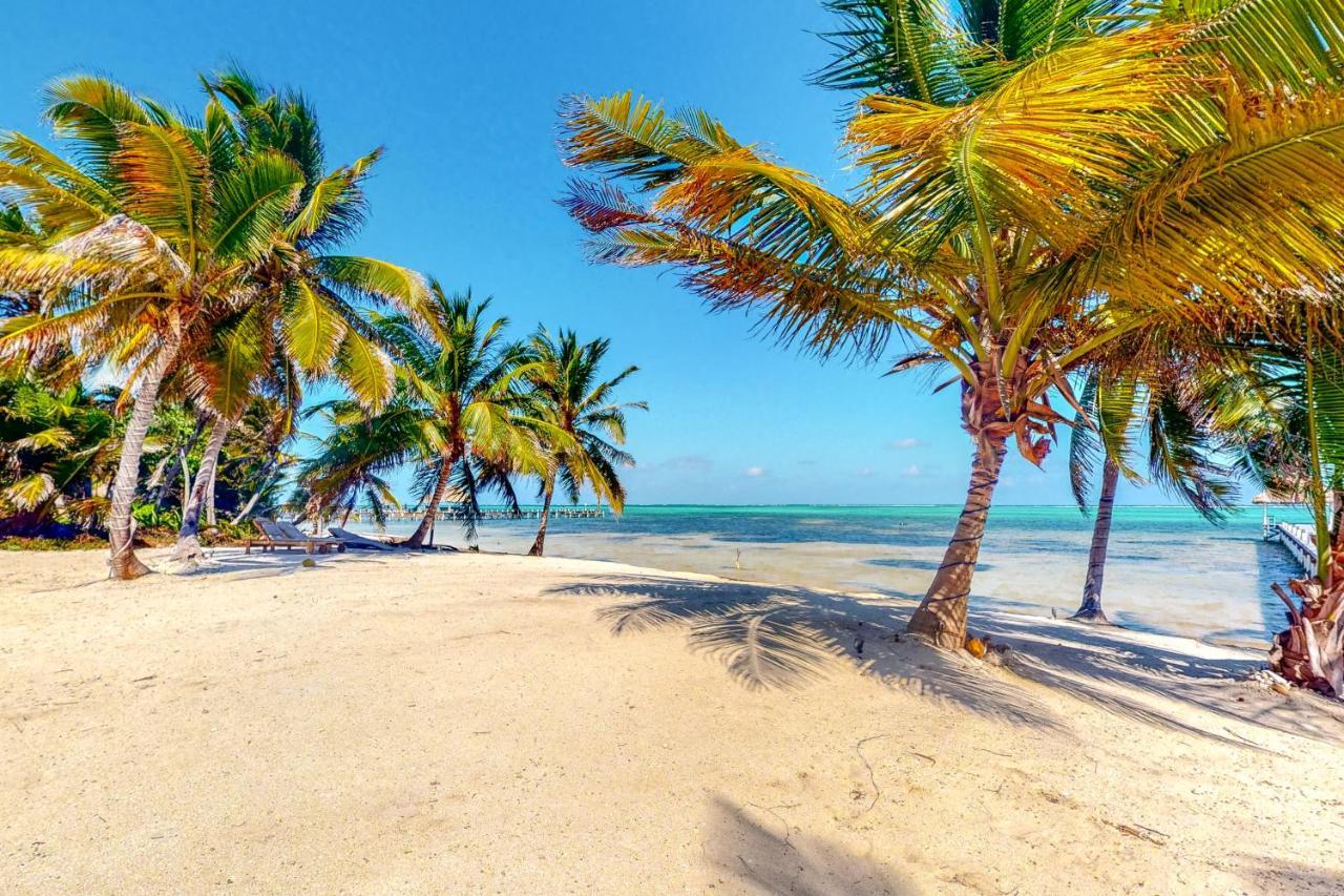 Blue Water Beach Villas San Pedro  Buitenkant foto