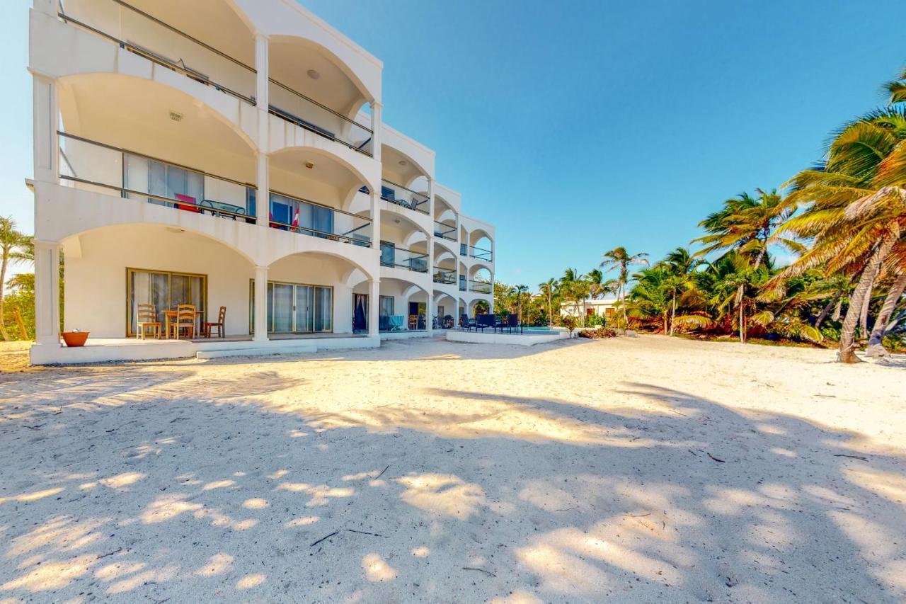 Blue Water Beach Villas San Pedro  Buitenkant foto